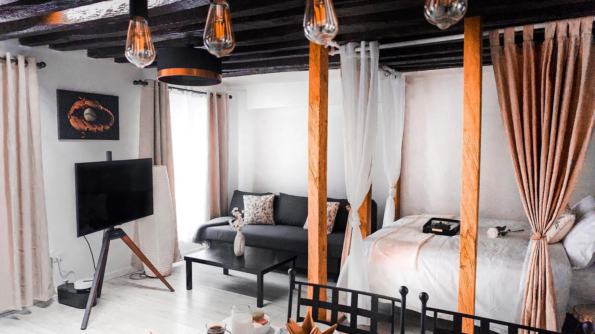 Rustic Charm&dreamhome 40m2 In The Heart Of Paris, Near Pompidou And Notre-dame, Subway 4,8,9 Honeymoon Favourite Apartment *